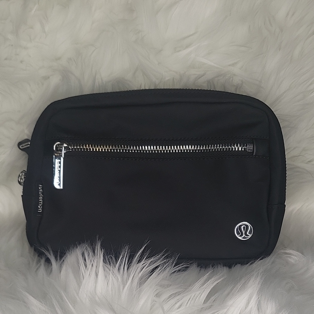 lululemon athletica Black Men's Bag